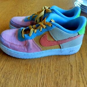 Size 4.5Y - Nike Air Force 1 ' 07 Next Nature Low Sun Club Multicolor